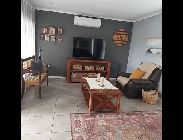 3 BEDROOM SECTIONAL TITLE SOLD IN FAIRVIEW